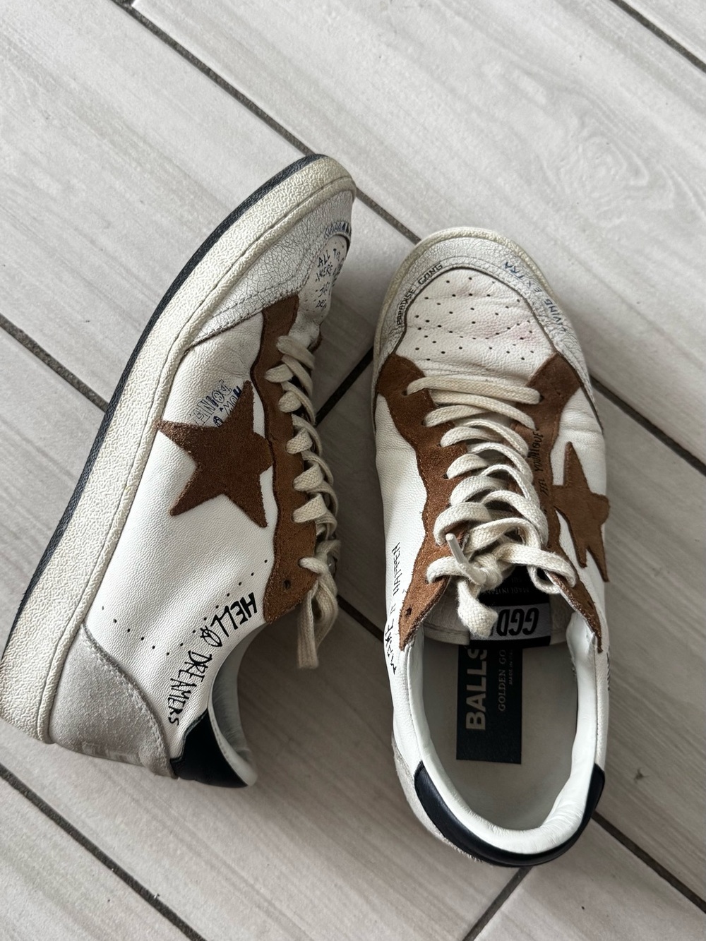 Golden Goose Women's White Leather Sneakers with Brown Suede Star